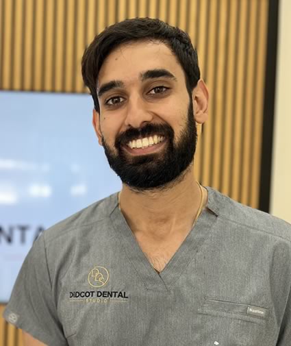 Dr. Rizwaan Chaudhry